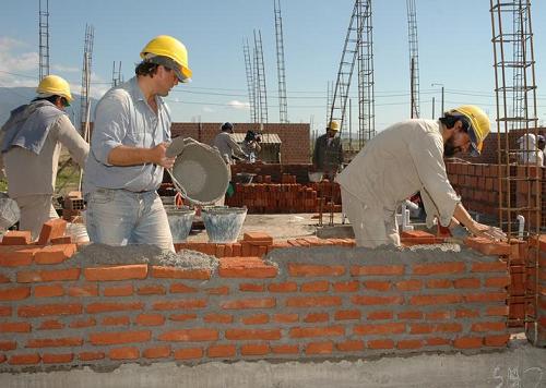 La Pampa: cayó el empleo en la construcción, pero mejoró el salario real