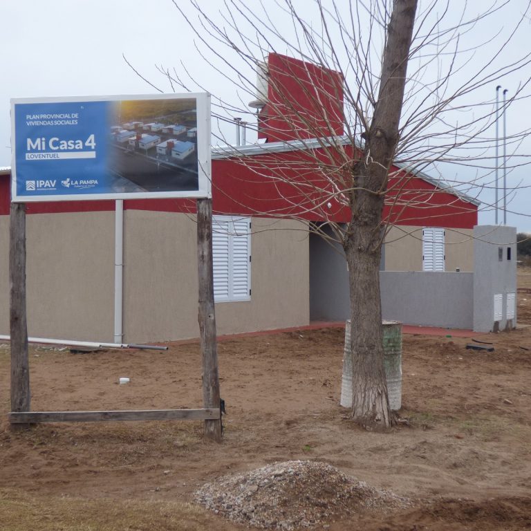 Loventuel finalizó dos viviendas del Plan Mi Casa 4 y avanza con más obras