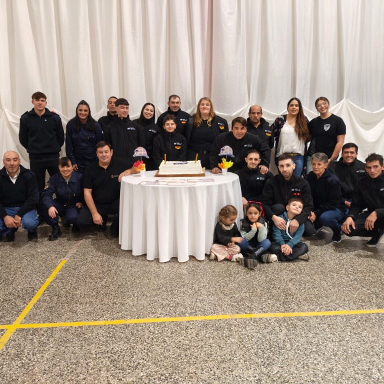 Más de 350 personas disfrutaron de la gran Cena Baile de los Bomberos Voluntarios