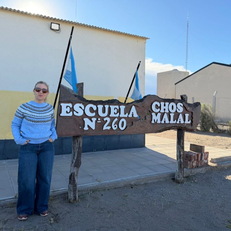 Celeste Rivas recorrió el oeste pampeano, presentó proyectos y cuestionó el abandono de viviendas del IPAV