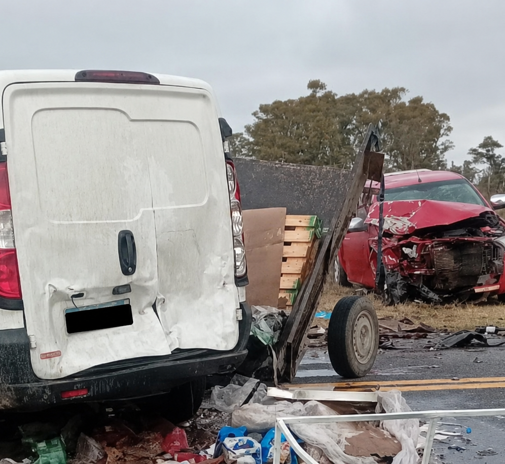 Choque en la Ruta 5: rescataron a dos personas tras un fuerte impacto ...