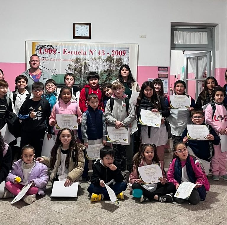 El Lawn Tennis Club entregó los premios del concurso de dibujo por sus 90 años