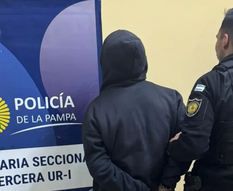 Amenazó con dispararle porque no le quisieron fiar