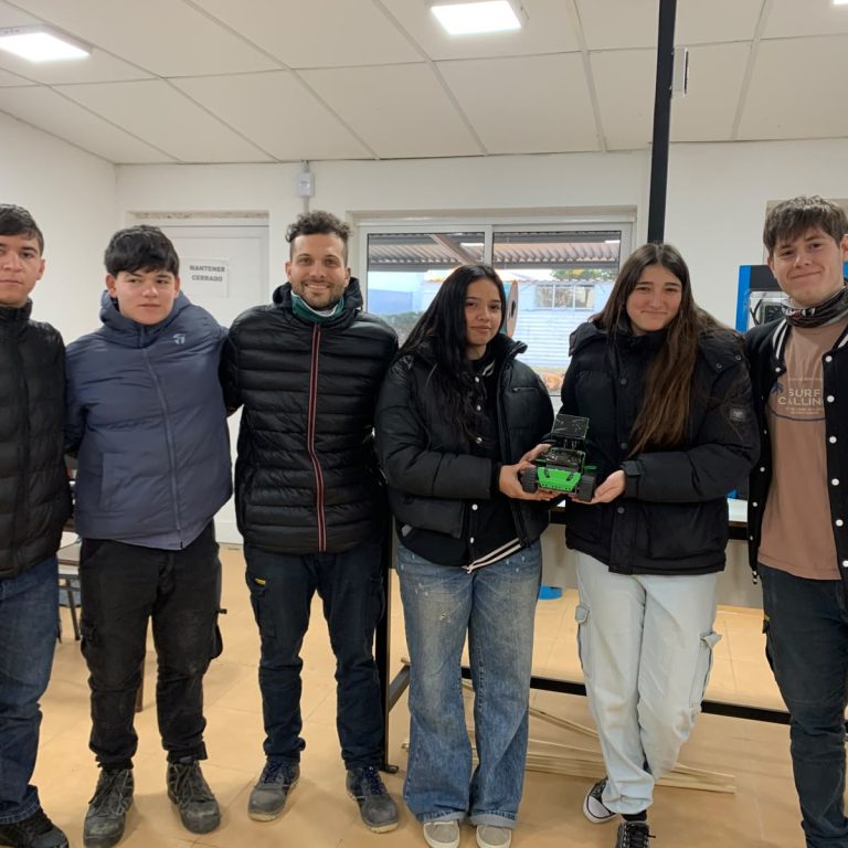 Dos equipos de la EPET Nº 10 de Castex clasificaron a las semifinales de la Copa Robótica Educabot 2026