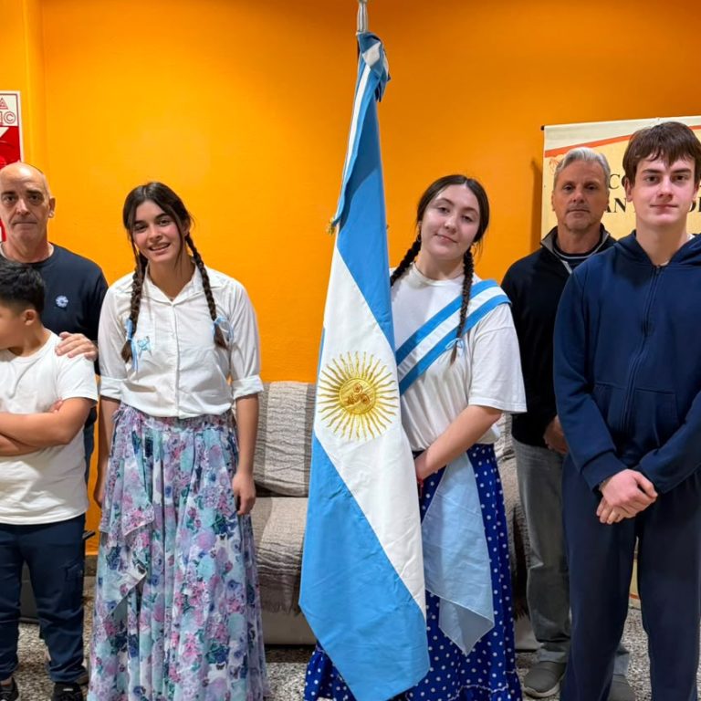 El Colegio Morán conmemoró el 9 de Julio con danzas, reflexión y una gran mateada
