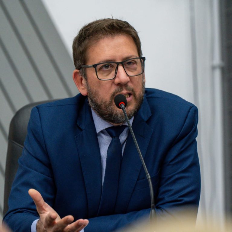 Pérez Araujo: «Estamos en condiciones de dar un paso más y otorgar autonomía municipal a todas las localidades de La Pampa»