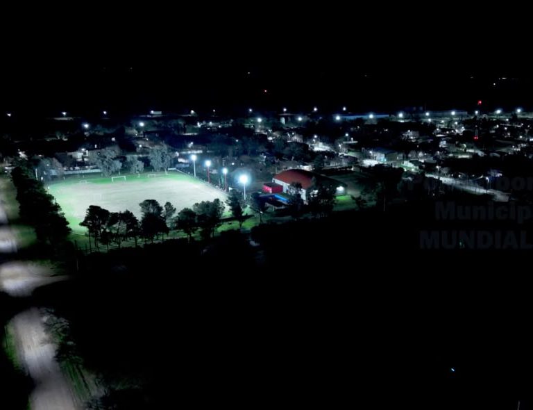 Metileo inauguró una nueva obra de iluminación LED que mejora la seguridad y la circulación