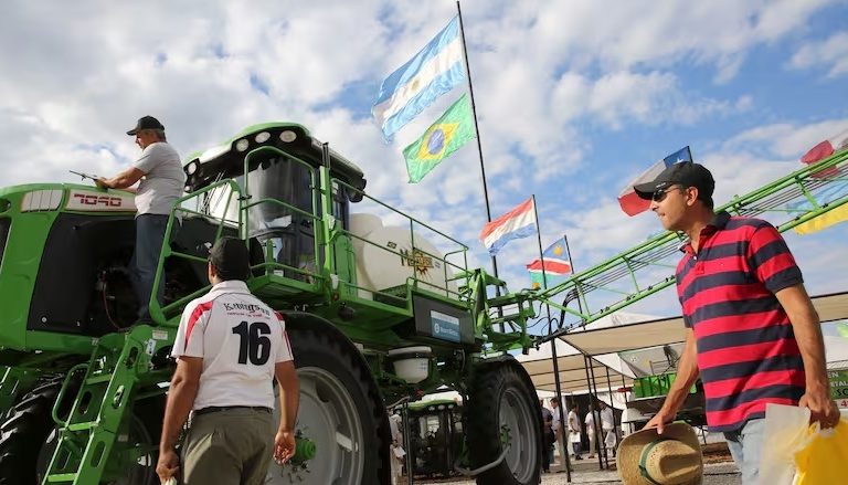 Metalfor despidió a 35 trabajadores tras autorizarlos a retirarse para ver a la Selección