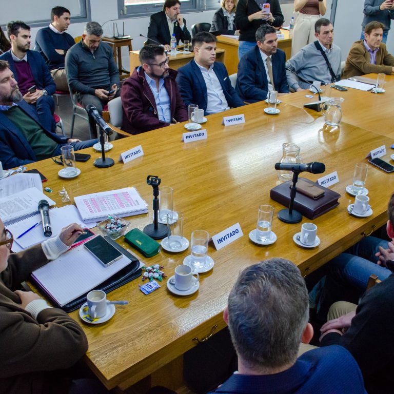 El Gobierno aseguró que la transición en El Medanito garantiza la continuidad de la producción y los puestos de trabajo
