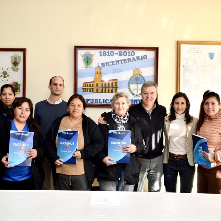 Conhello: seis familias recibieron créditos para mejorar sus viviendas