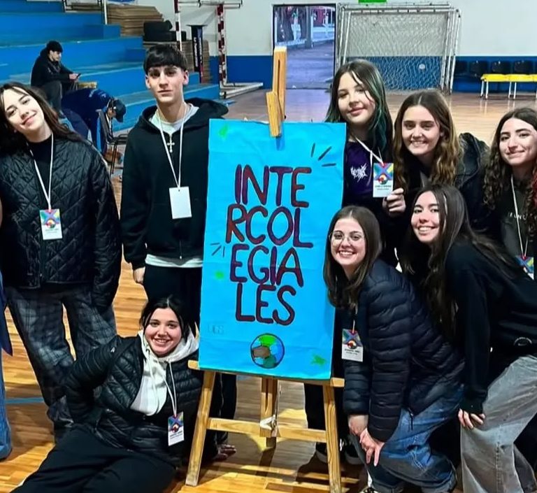 Los Juegos Intercolegiales de la UES reunieron a estudiantes en Santa Rosa