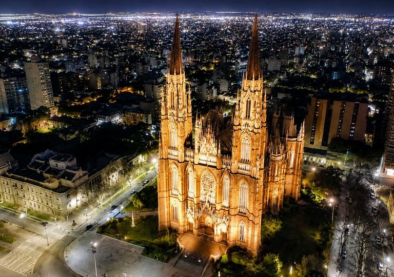 La Catedral de La Plata fue elegida como la más linda del mundo