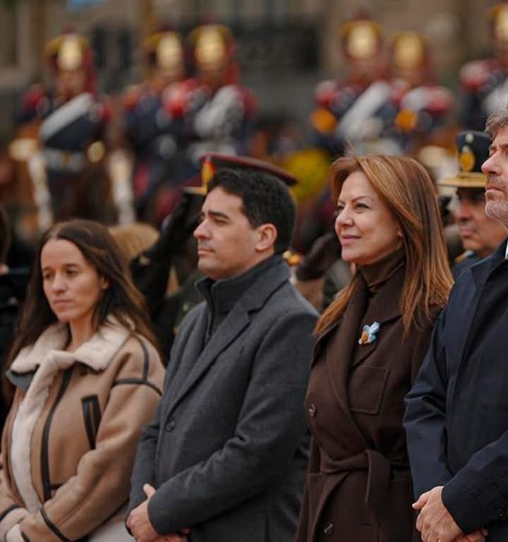Adrián Ravier acompañó a Javier Milei en el homenaje al General San Martín