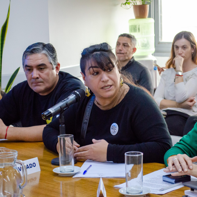 Licencias por largo tratamiento: los gremios rechazaron cambios por ley y reclamaron debatirlos en paritarias