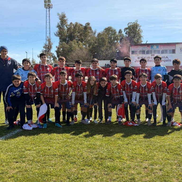 Pico FBC golpeó sobre el final y venció a Estudiantil en la primera final de Séptima