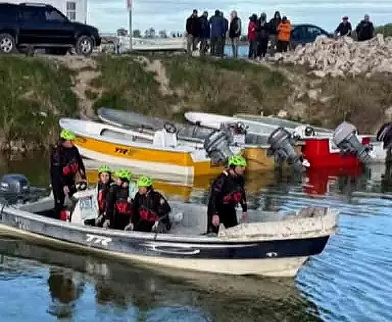 Tragedia en Guaminí: cuatro muertos y un pescador continúa desaparecido tras el vuelco de una lancha