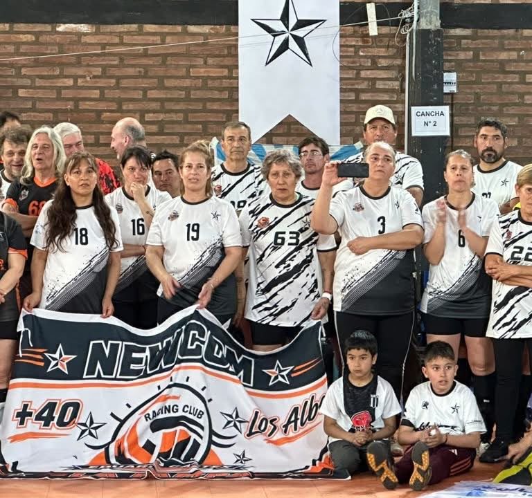 Newcom en Castex: acto inaugural y primeros campeones en el Coliseo Albo
