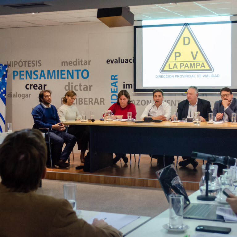 Debaten peajes en rutas pampeanas: proponen una tarifa de tres dólares cada 100 kilómetros