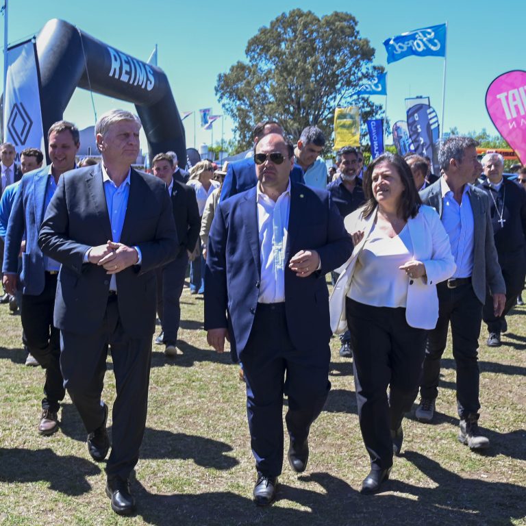 Ziliotto anunció nuevas líneas de crédito para el campo y obras viales en la 100ª Exposición Rural