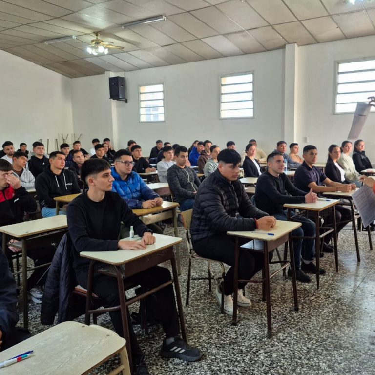 Ingreso a la Policía 2027: se realizó el examen académico y comienza la etapa de entrevistas personales